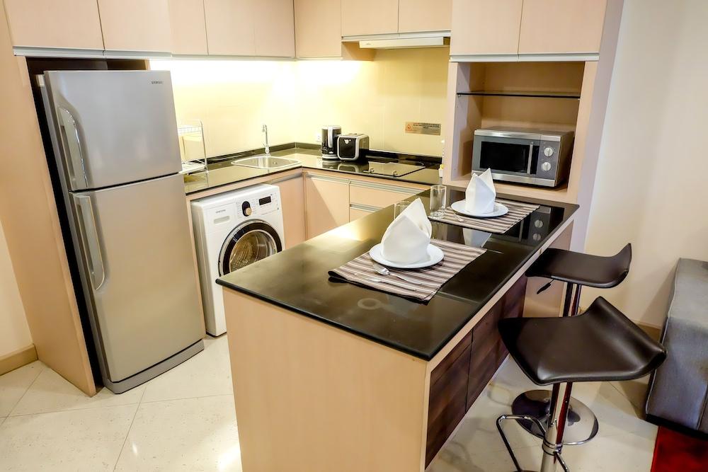 Park Village Rama II Bangkok Exteriör bild