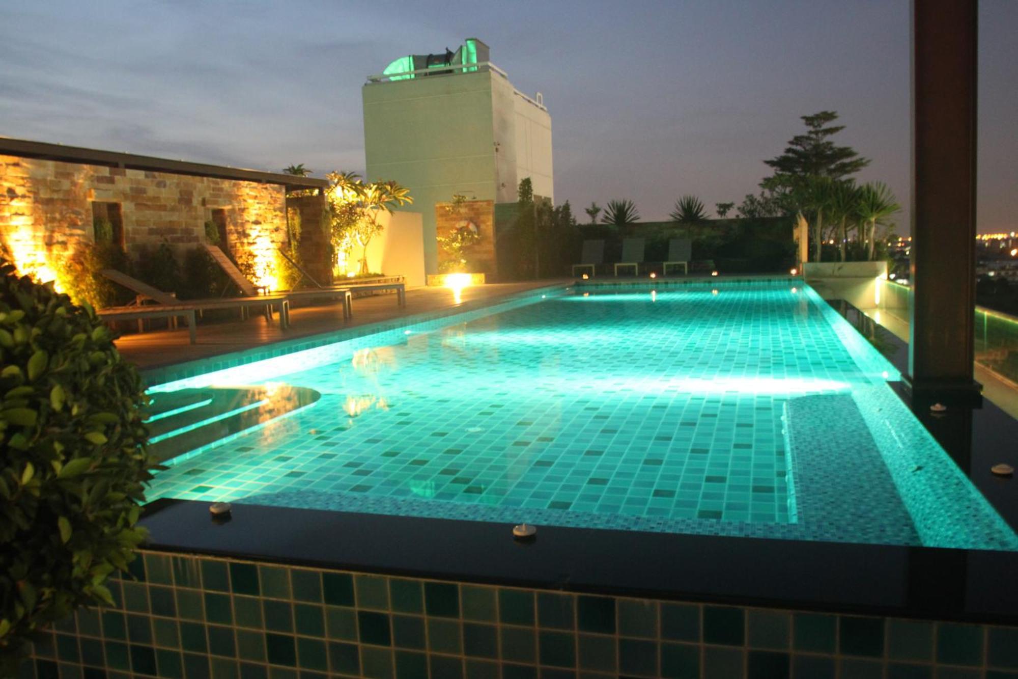 Park Village Rama II Bangkok Exteriör bild