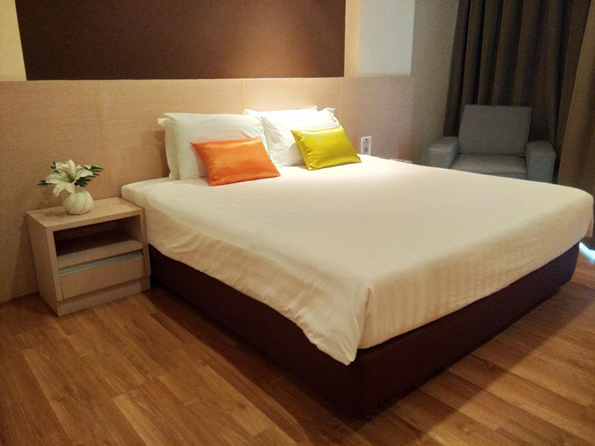 Park Village Rama II Bangkok Exteriör bild